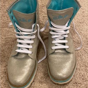 Skechers glitter sport boots size 9